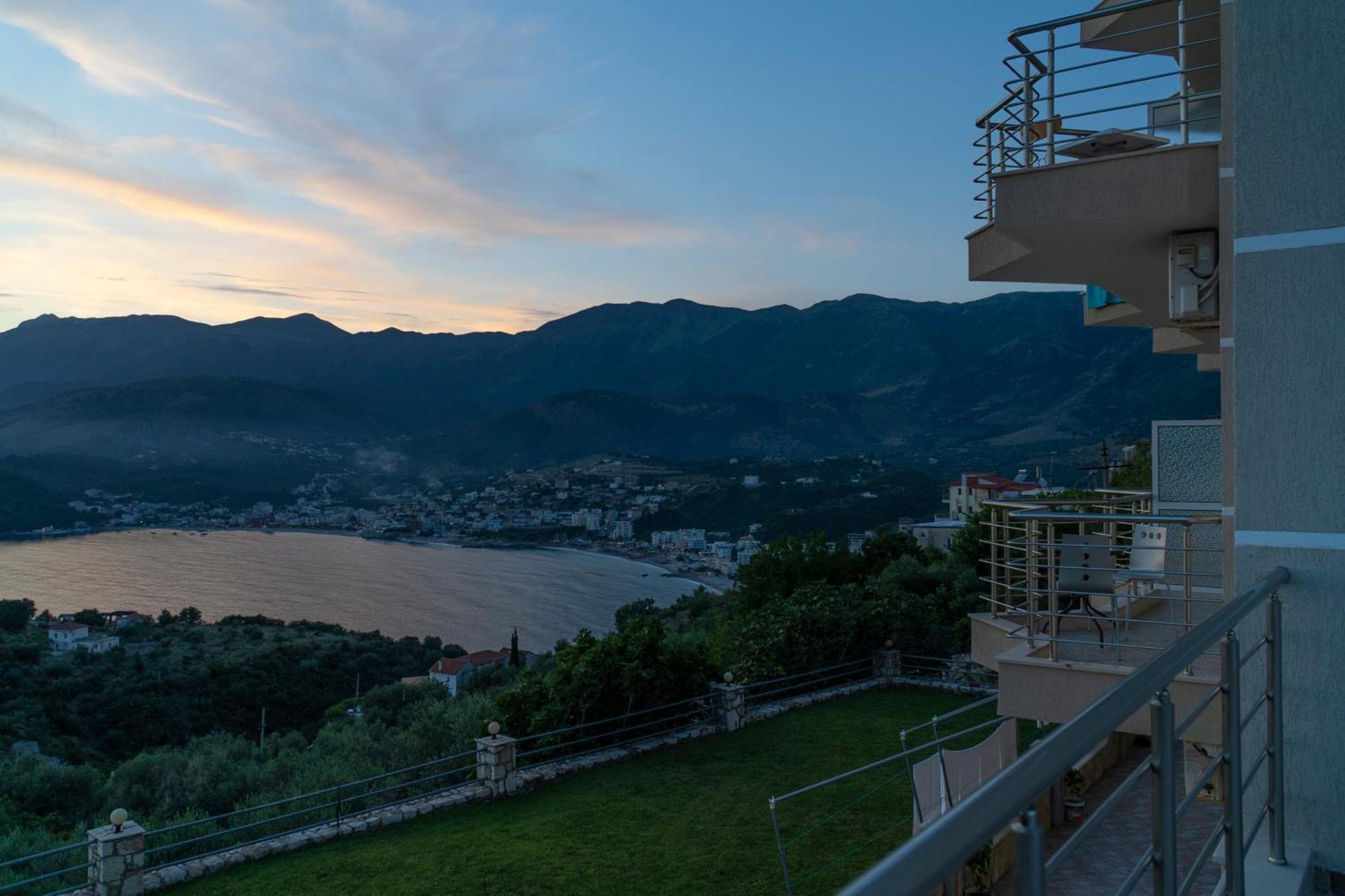 Sunset Serenity Himare Exterior foto